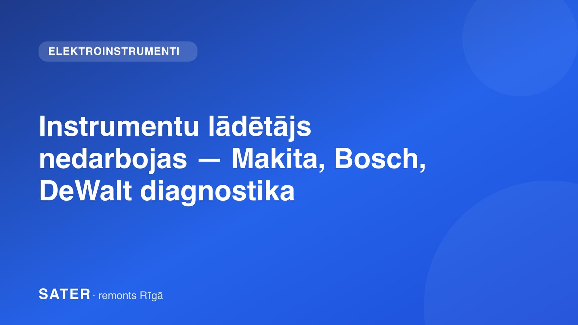 Elektroinstrumenta akumulatora lādētājs ar mirgojošu kļūdas indikatoru