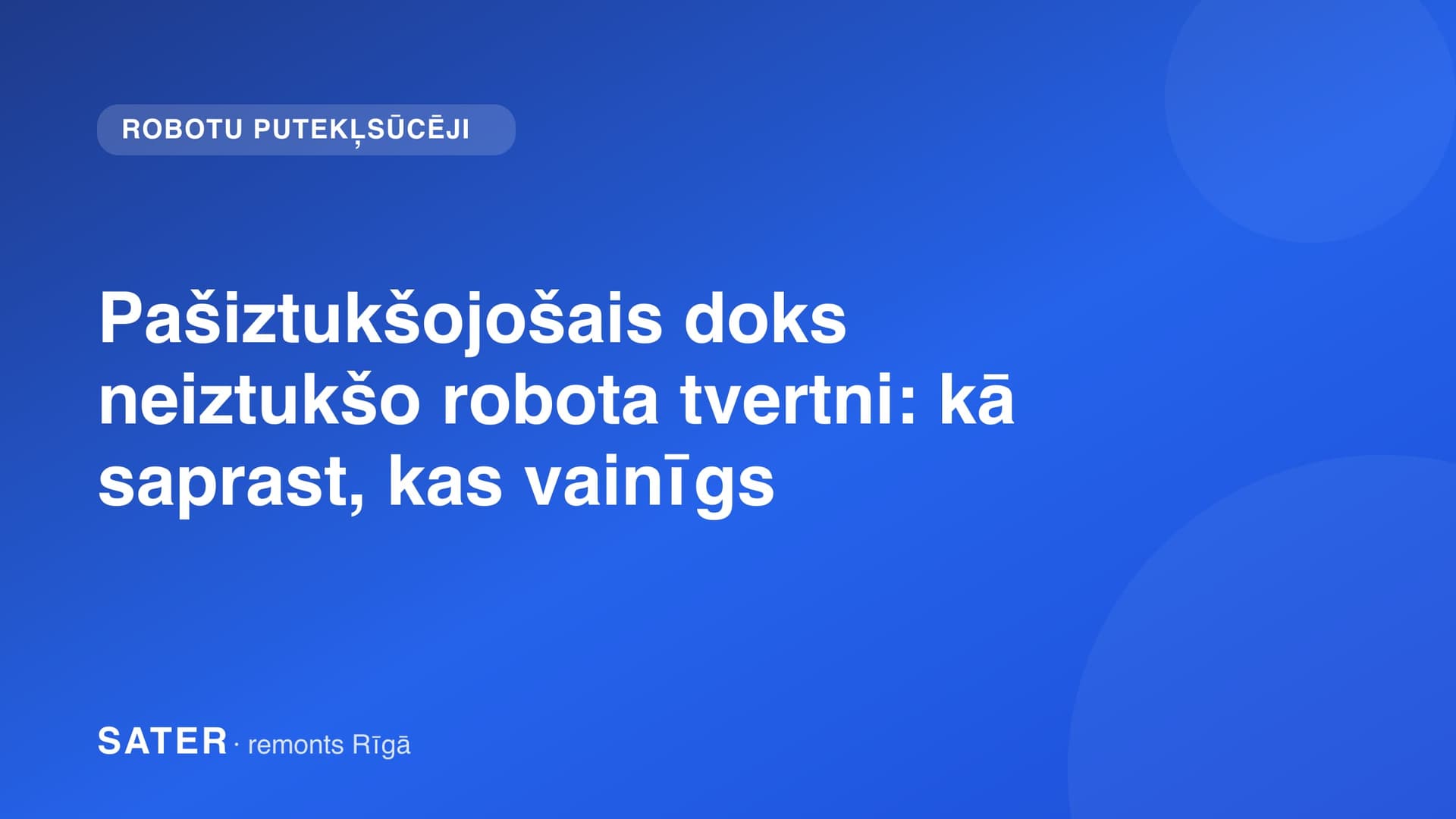 Atvērts robota putekļsūcēja pašiztukšošanās doks ar redzamu maisa nodalījumu